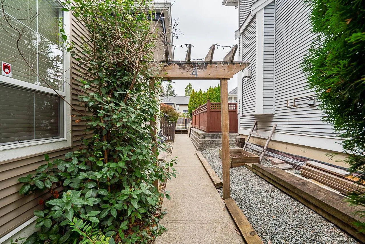 Photo 5 of 36 at #4 – 18055 70th Avenue