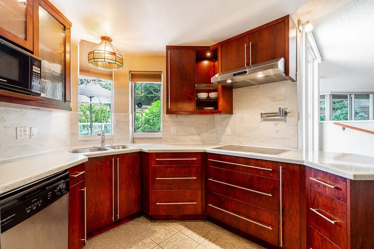 Photo 3 of 40 at #101 – 69 Jamieson Court