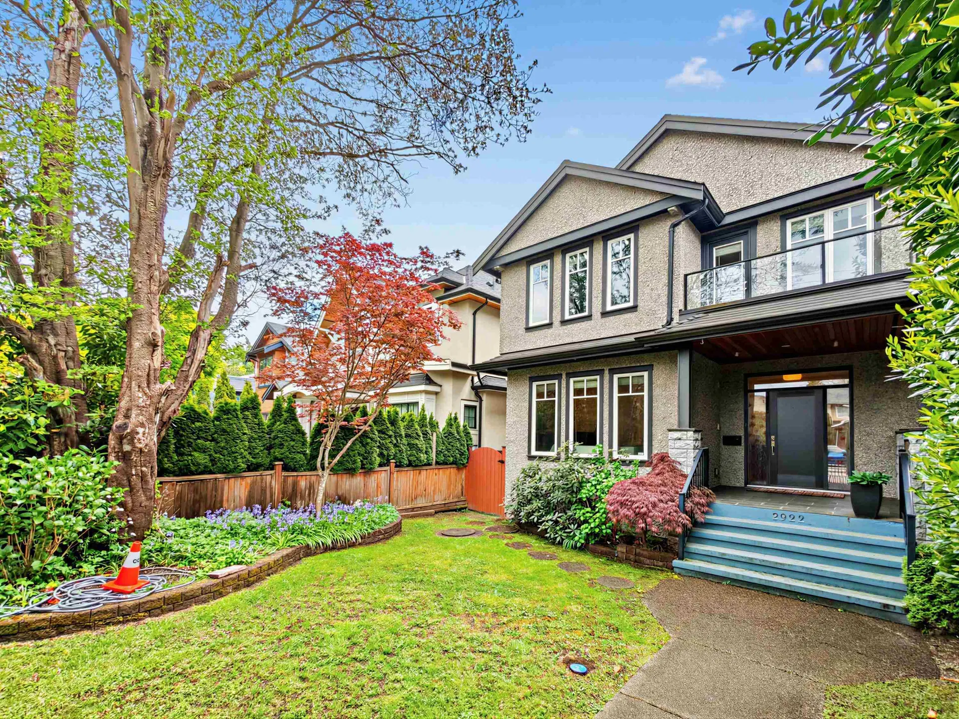 Photo 2 of 40 at 2922 W 41st Avenue