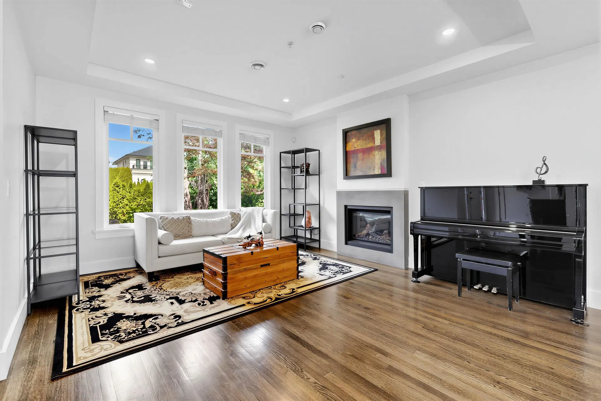Photo 4 of 40 at 2922 W 41st Avenue