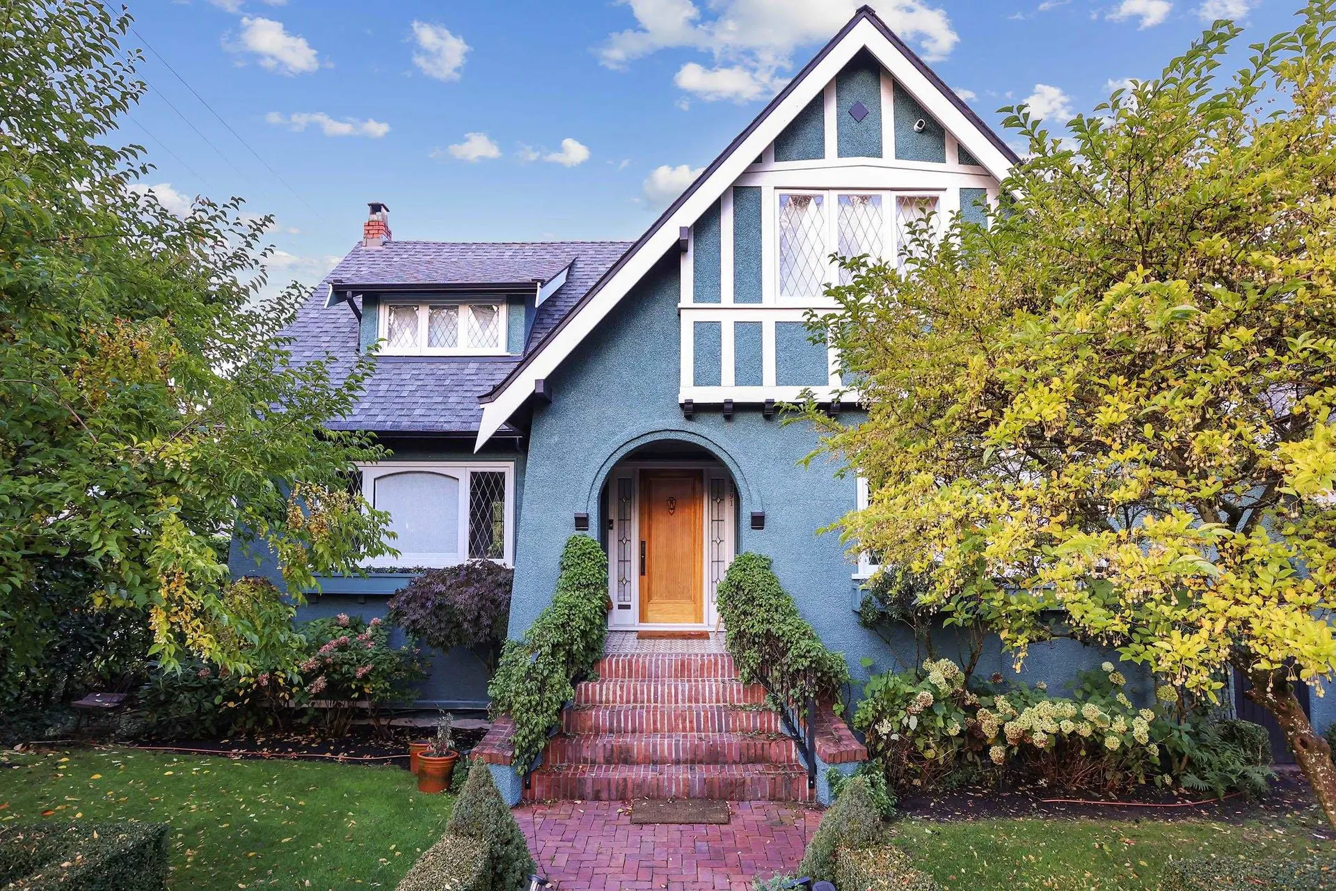 Photo 1 of 30 at 4291 W 9th Avenue