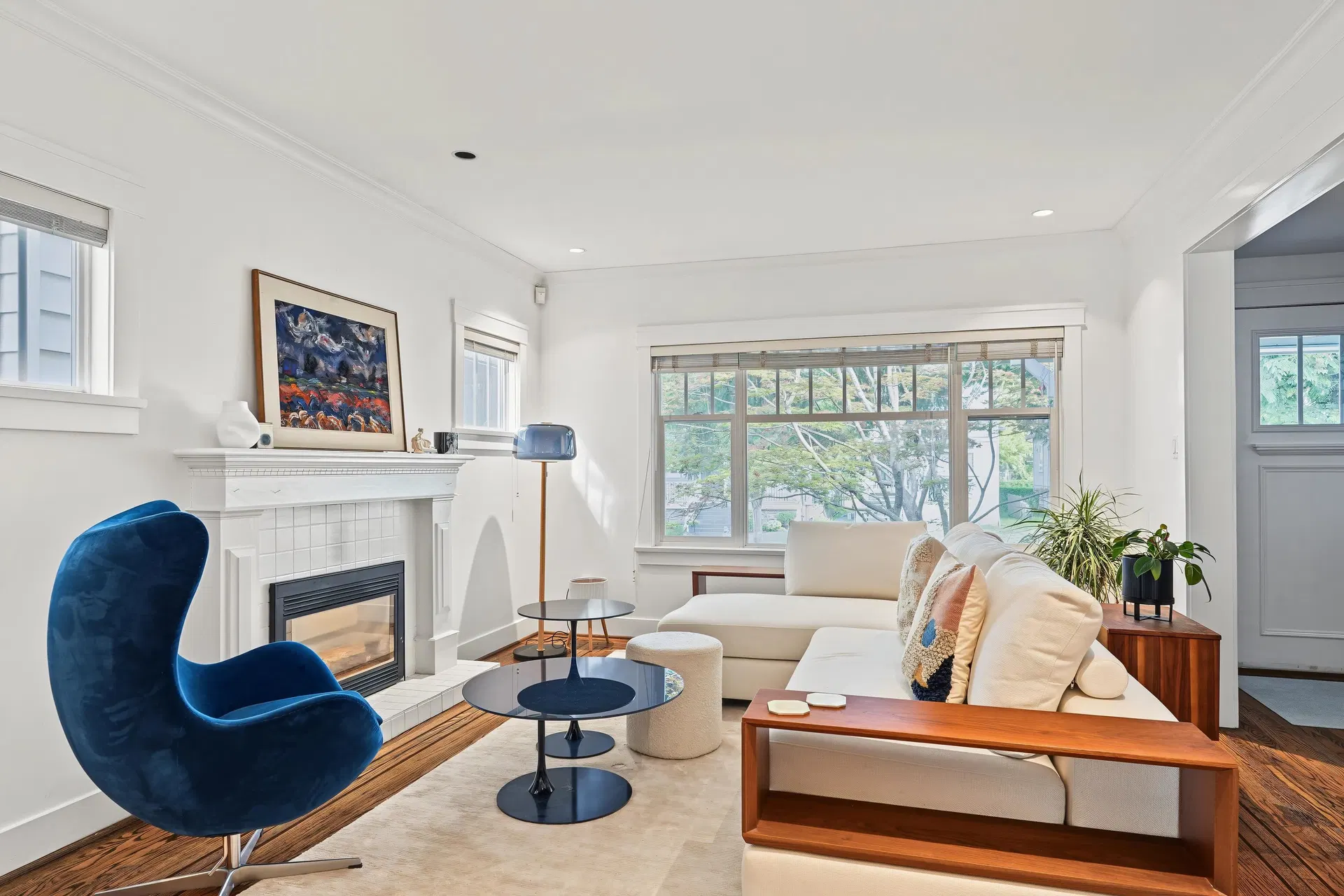 Photo 2 of 40 at 462 W 19th Avenue