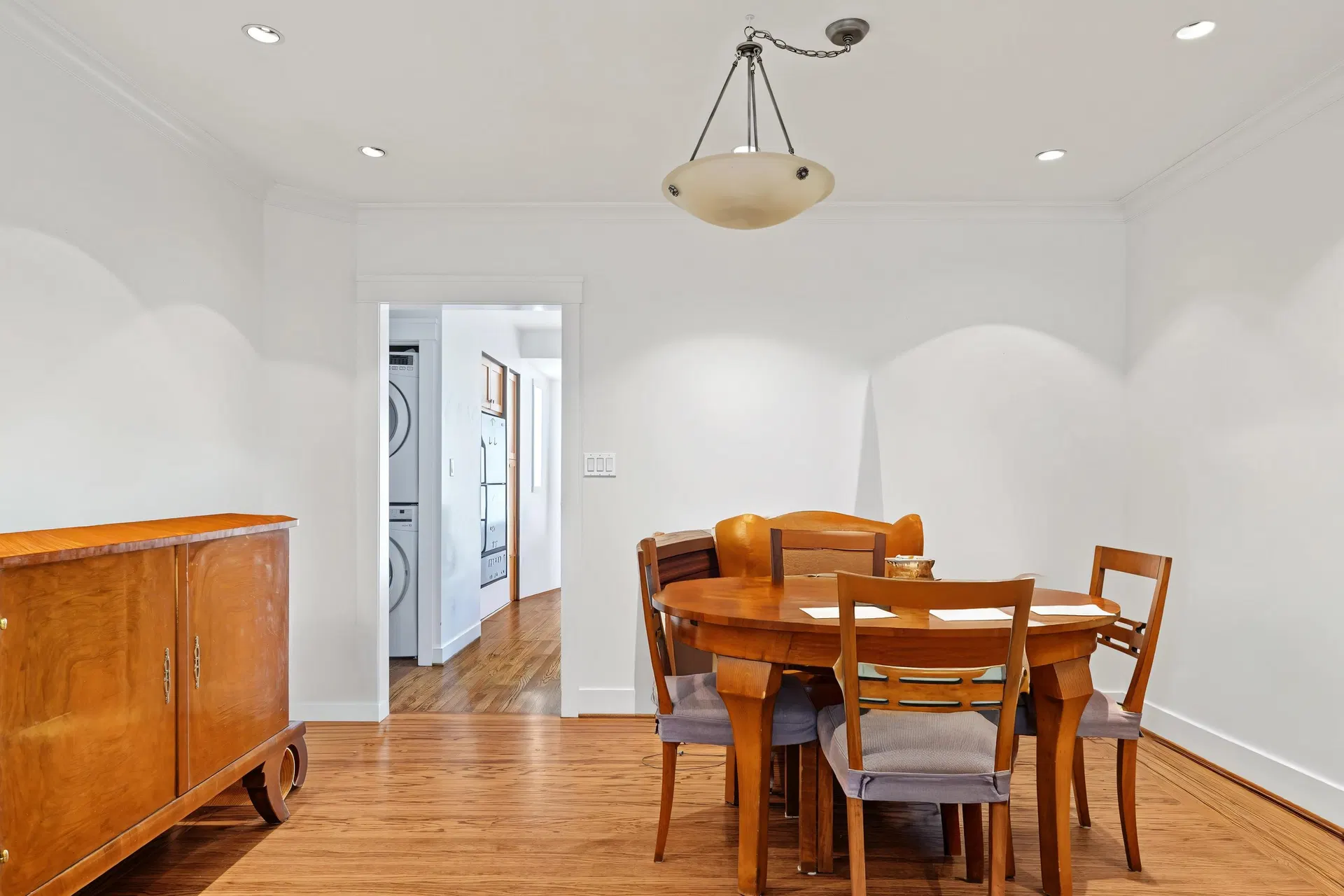 Photo 5 of 40 at 462 W 19th Avenue