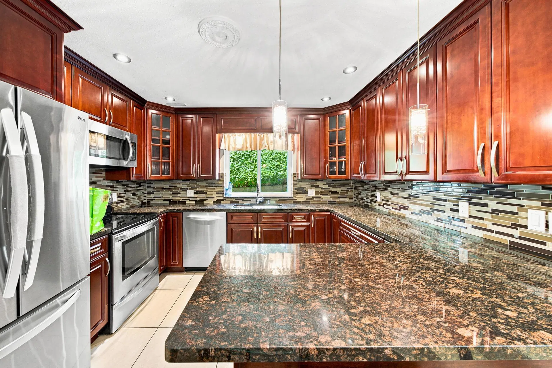Photo 4 of 21 at 5553 Nancy Greene Way