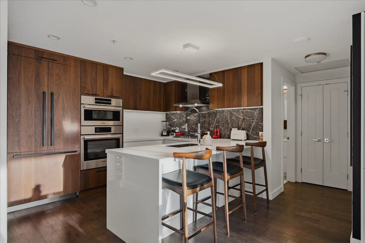 Photo 3 of 40 at #313 – 1526 Finlay Street