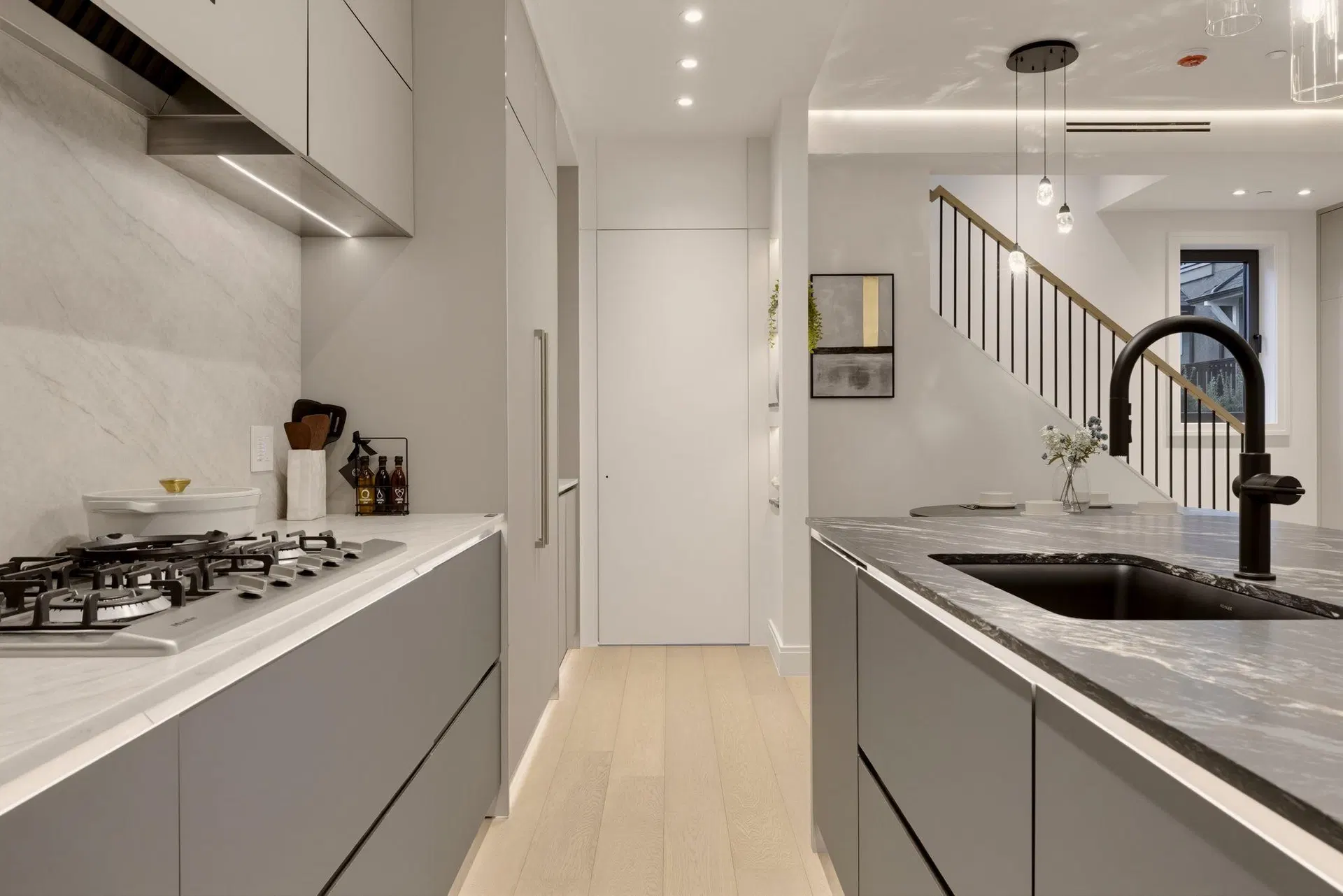 Photo 5 of 28 at 1179 W 33rd Avenue