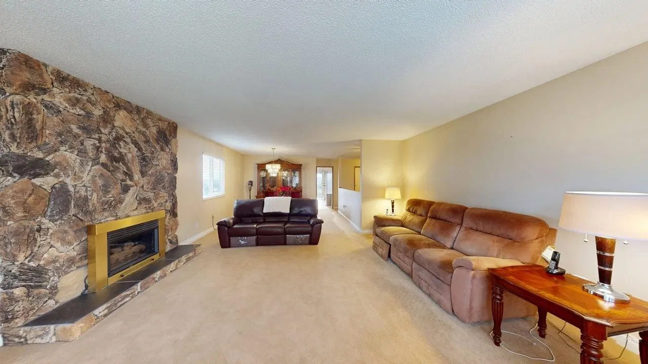 Photo 4 of 38 at 197 Warrick Street