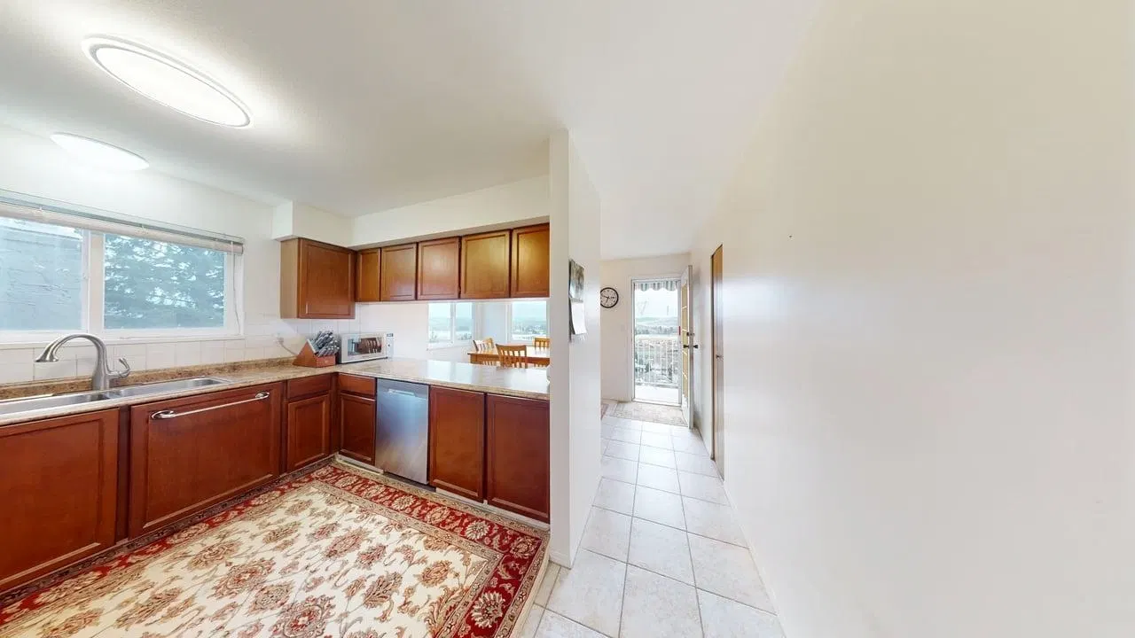 Photo 5 of 38 at 197 Warrick Street