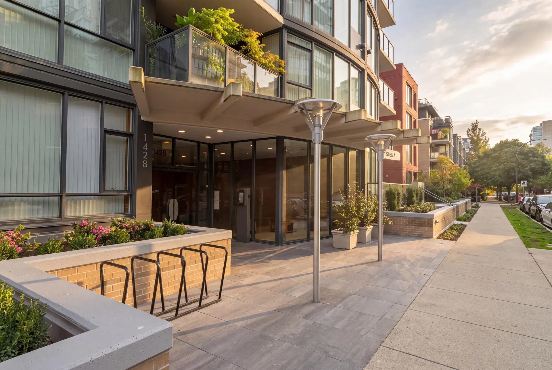 Photo 2 of 34 at #404 – 1428 W 6th Avenue