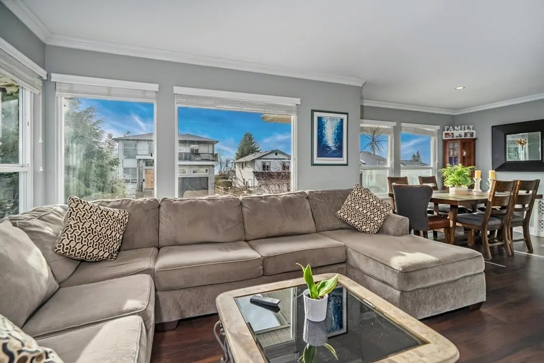 Photo 5 of 40 at 8247 Bowyer Drive