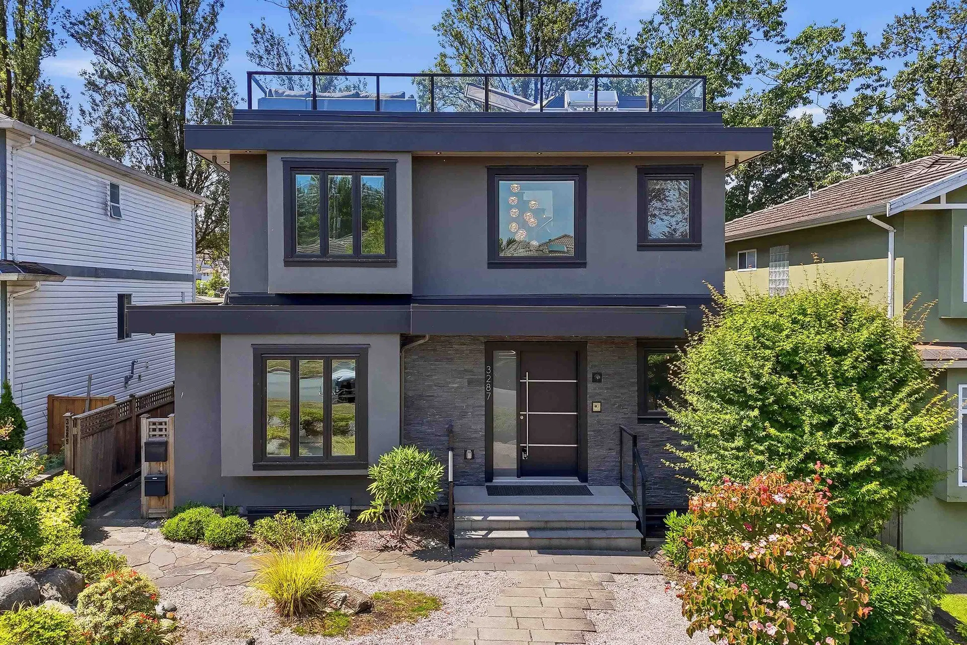 3287 Matapan Crescent