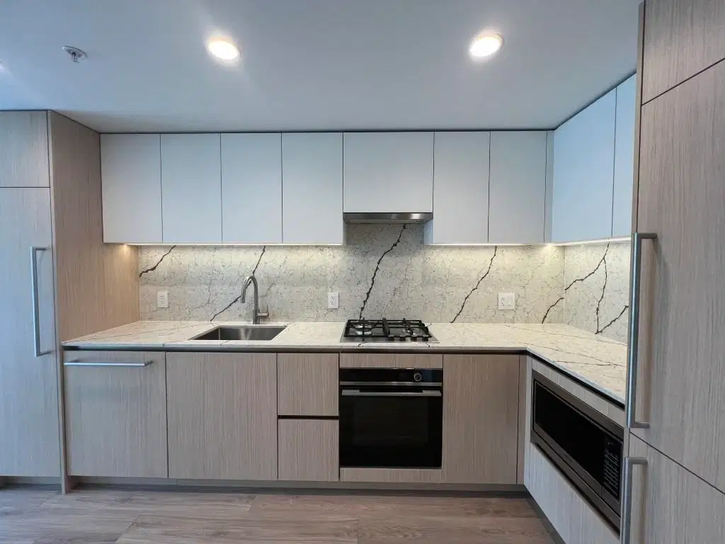 #409 – 2135 Springer Avenue