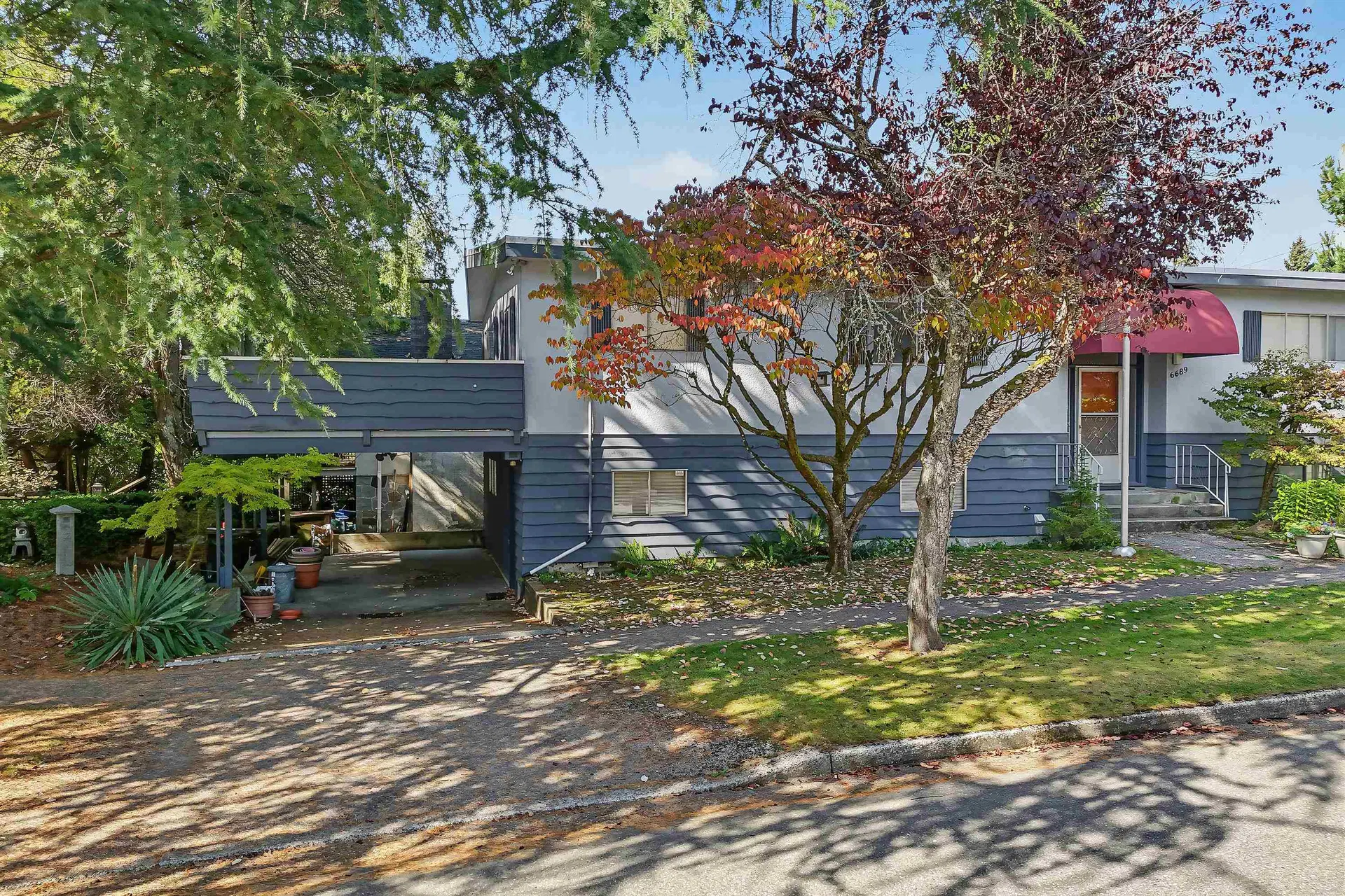 Photo 3 of 17 at 6689 Vine Street