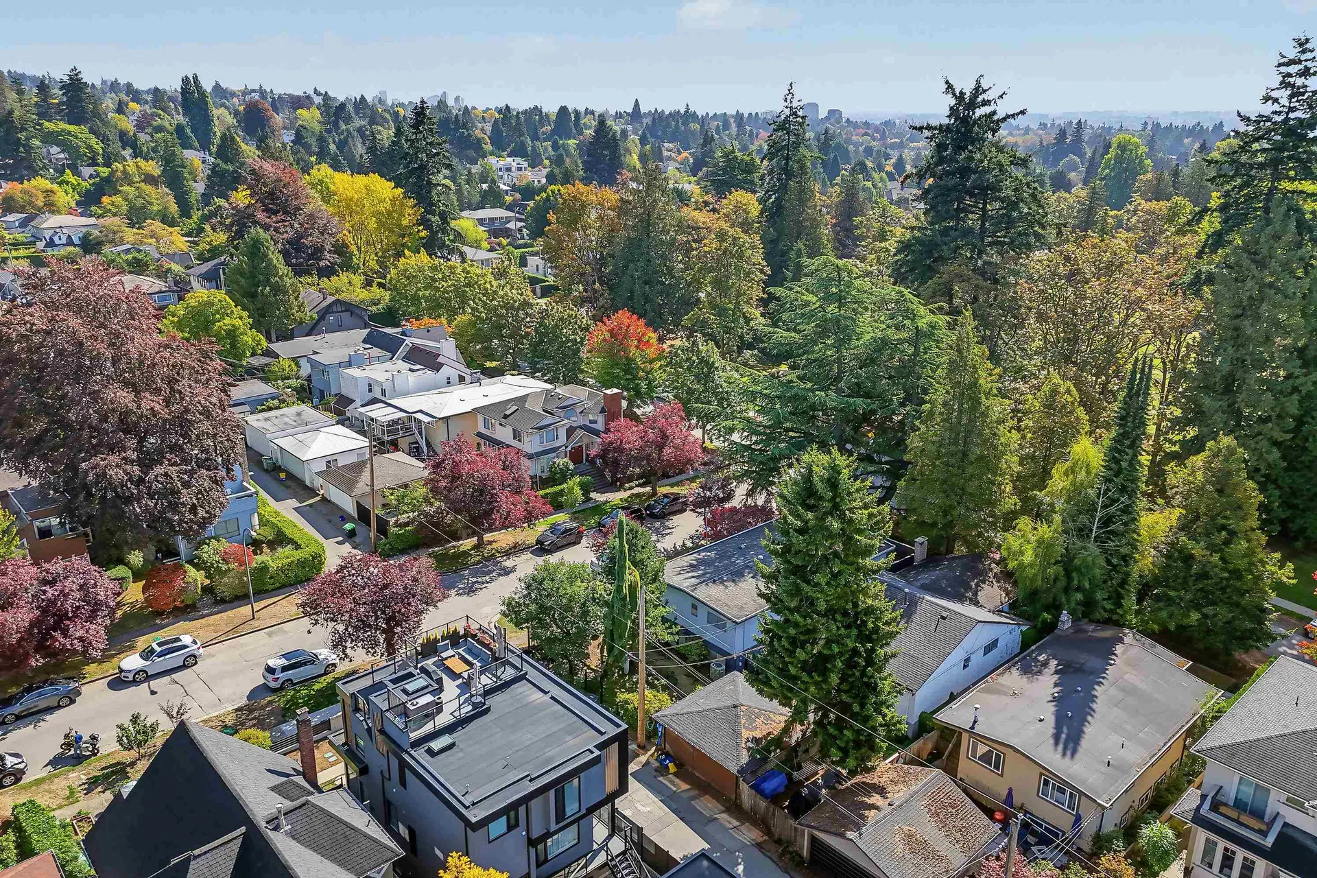 Photo 5 of 17 at 6689 Vine Street