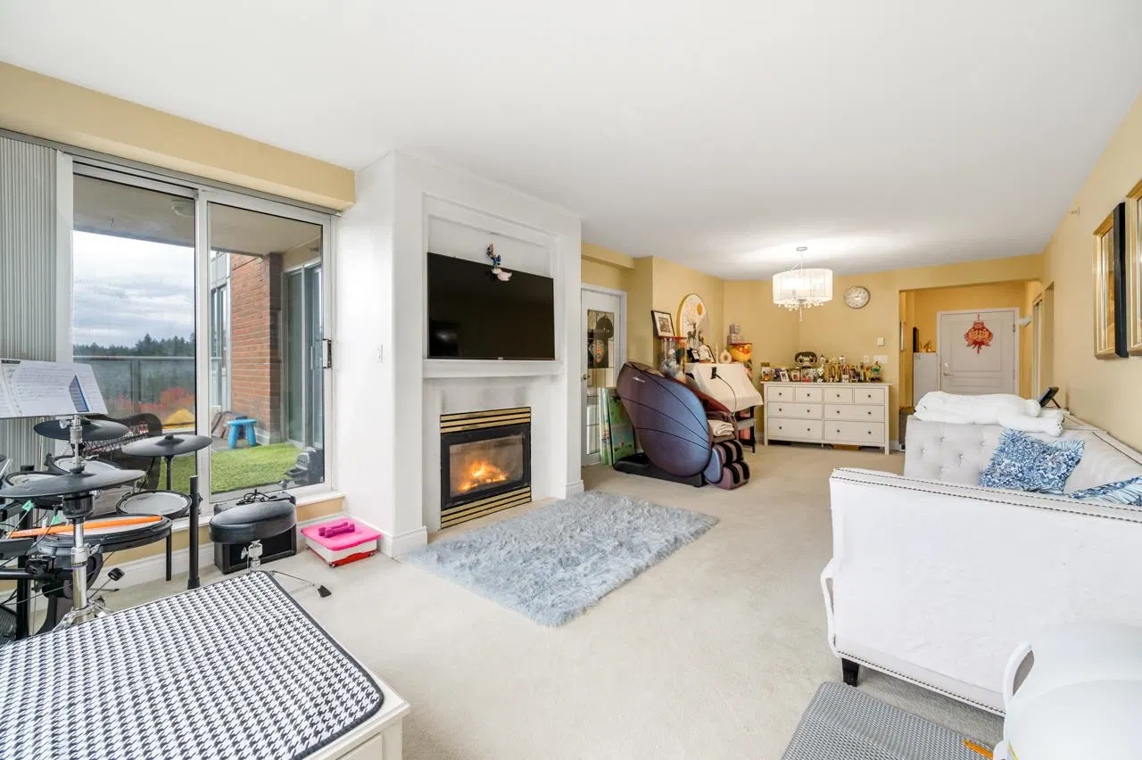 Photo 5 of 34 at #1204 – 5775 Hampton Place