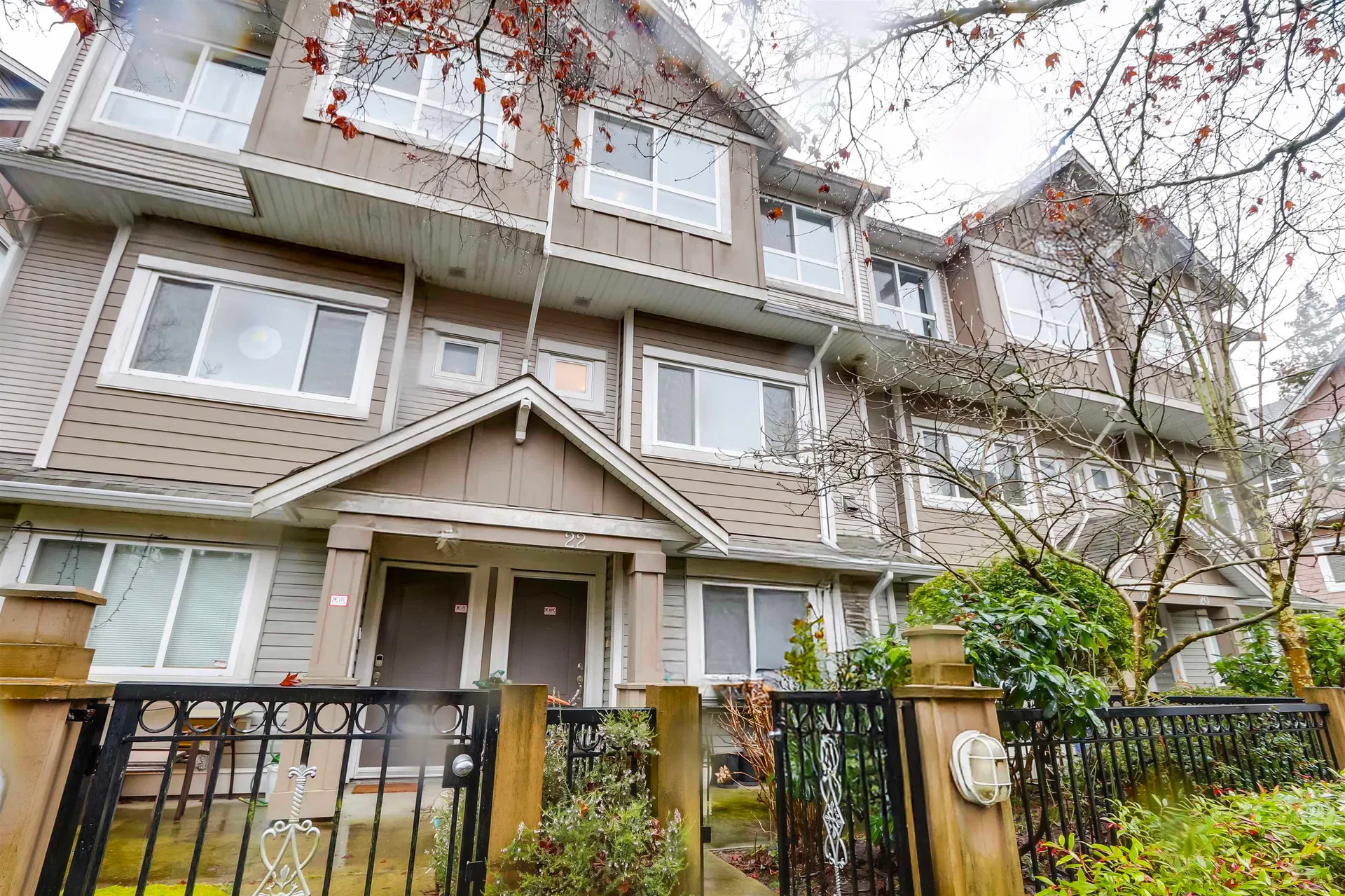 Photo 1 of 23 at #22 – 9288 Keefer Avenue