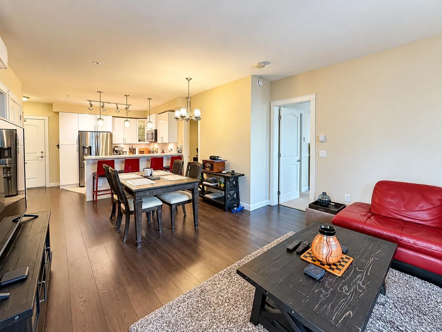 Photo 2 of 34 at #405 – 3535 146a Street