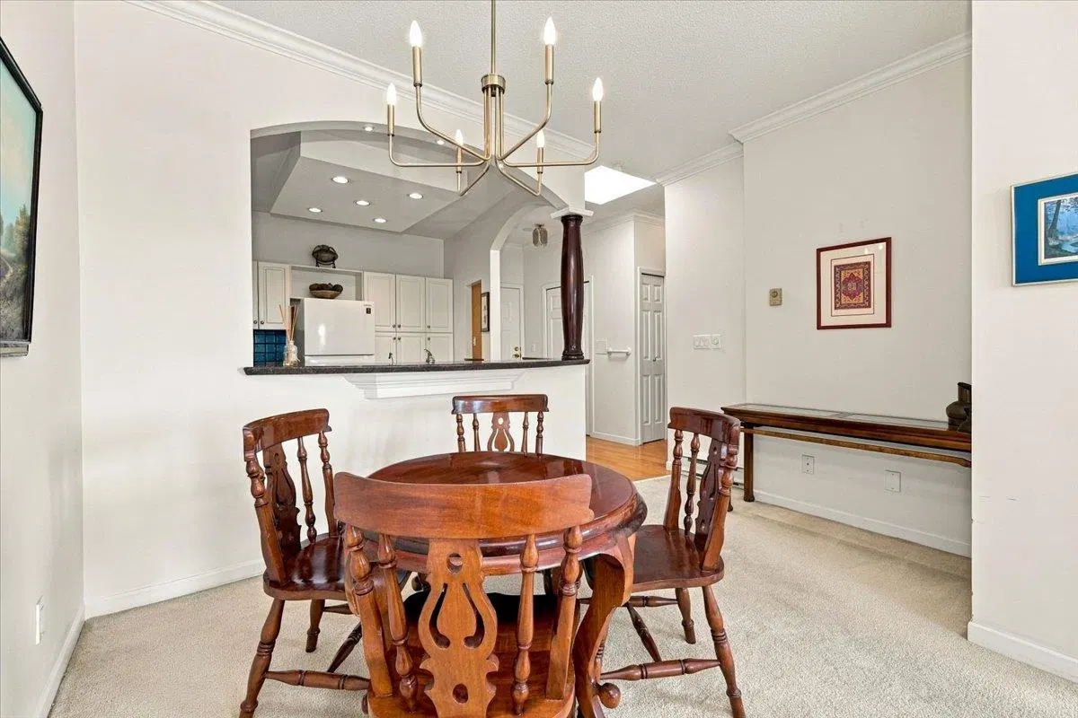 Photo 4 of 35 at #403 – 121 W 29th Street