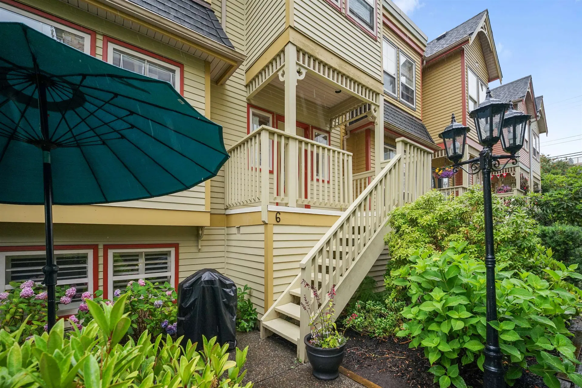 Photo 1 of 33 at #6 – 15151 Buena Vista Avenue