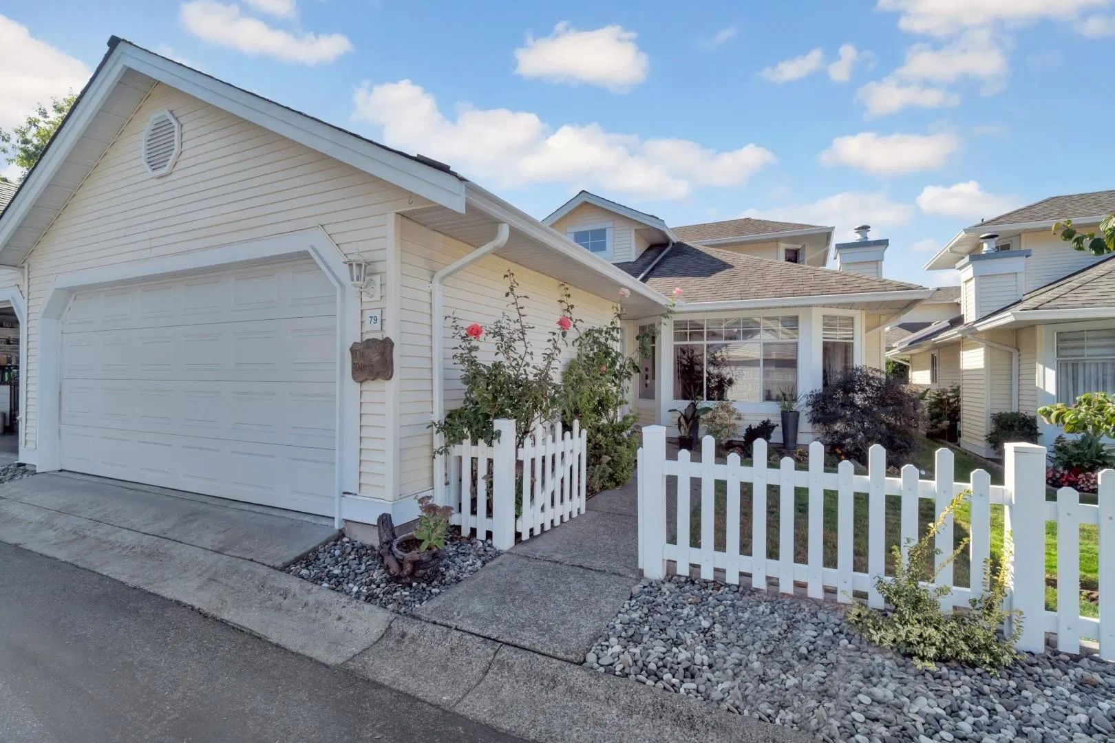 Photo 2 of 32 at #79 – 9208 208 Street