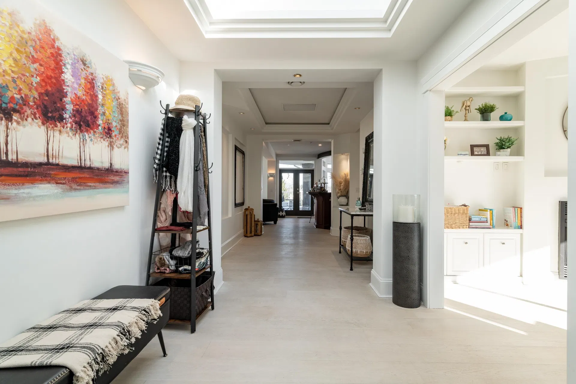 Photo 3 of 40 at #401 – 20448 Park Avenue