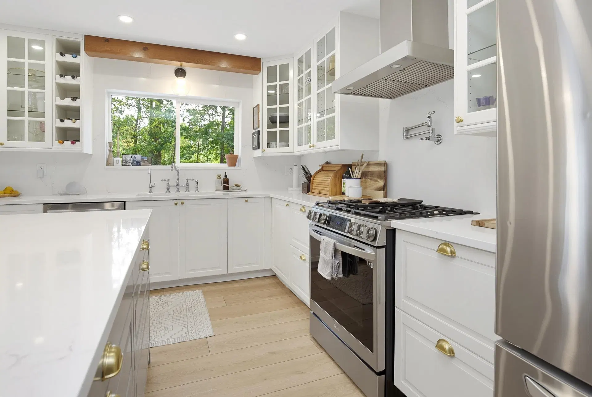 Photo 5 of 40 at 6612 264 Street