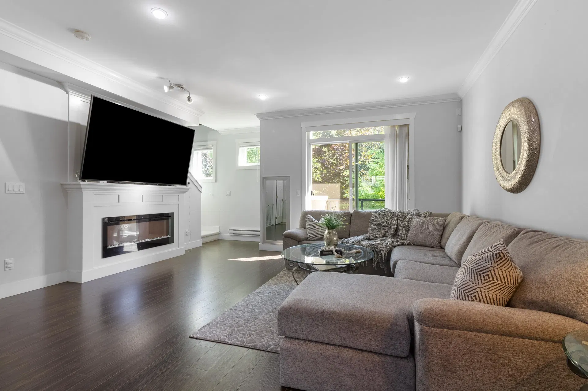Photo 5 of 31 at #10 – 14285 64 Avenue