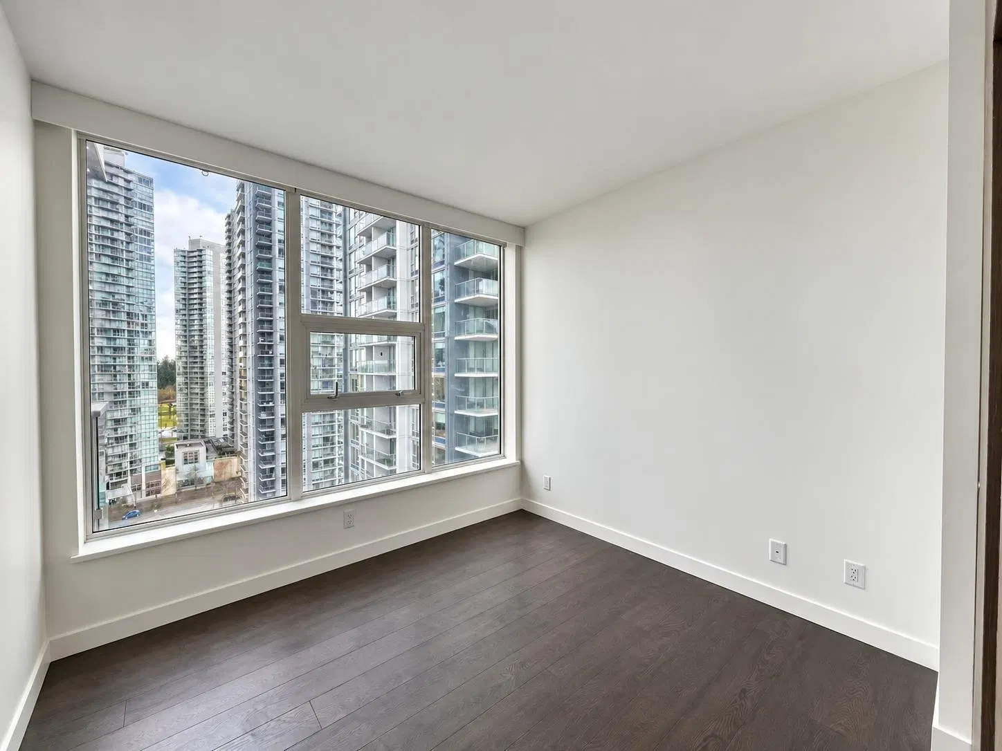 Photo 4 of 10 at #14xx – 13768 100 Avenue