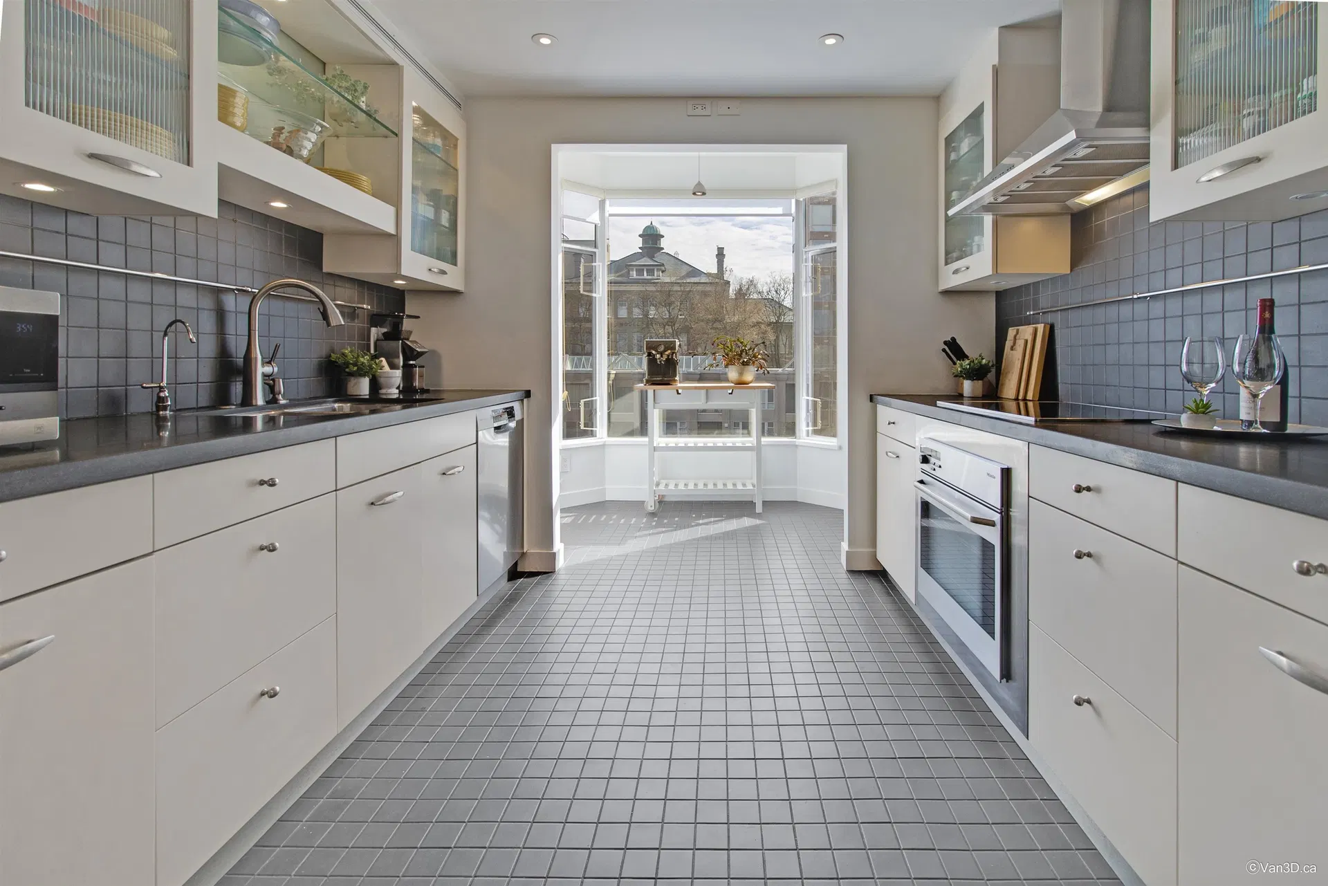 #401 – 2628 Ash Street