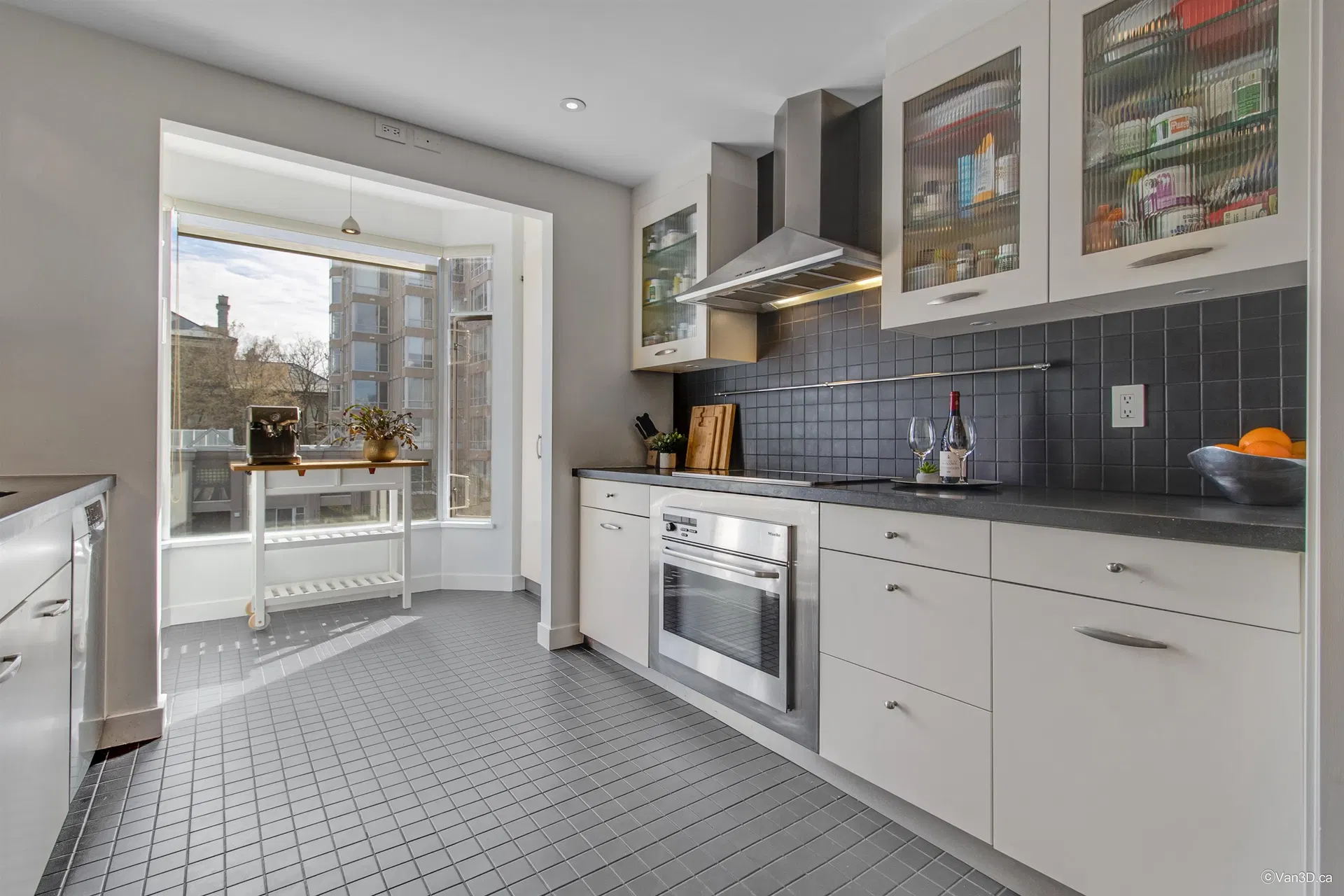 Photo 3 of 25 at #401 – 2628 Ash Street