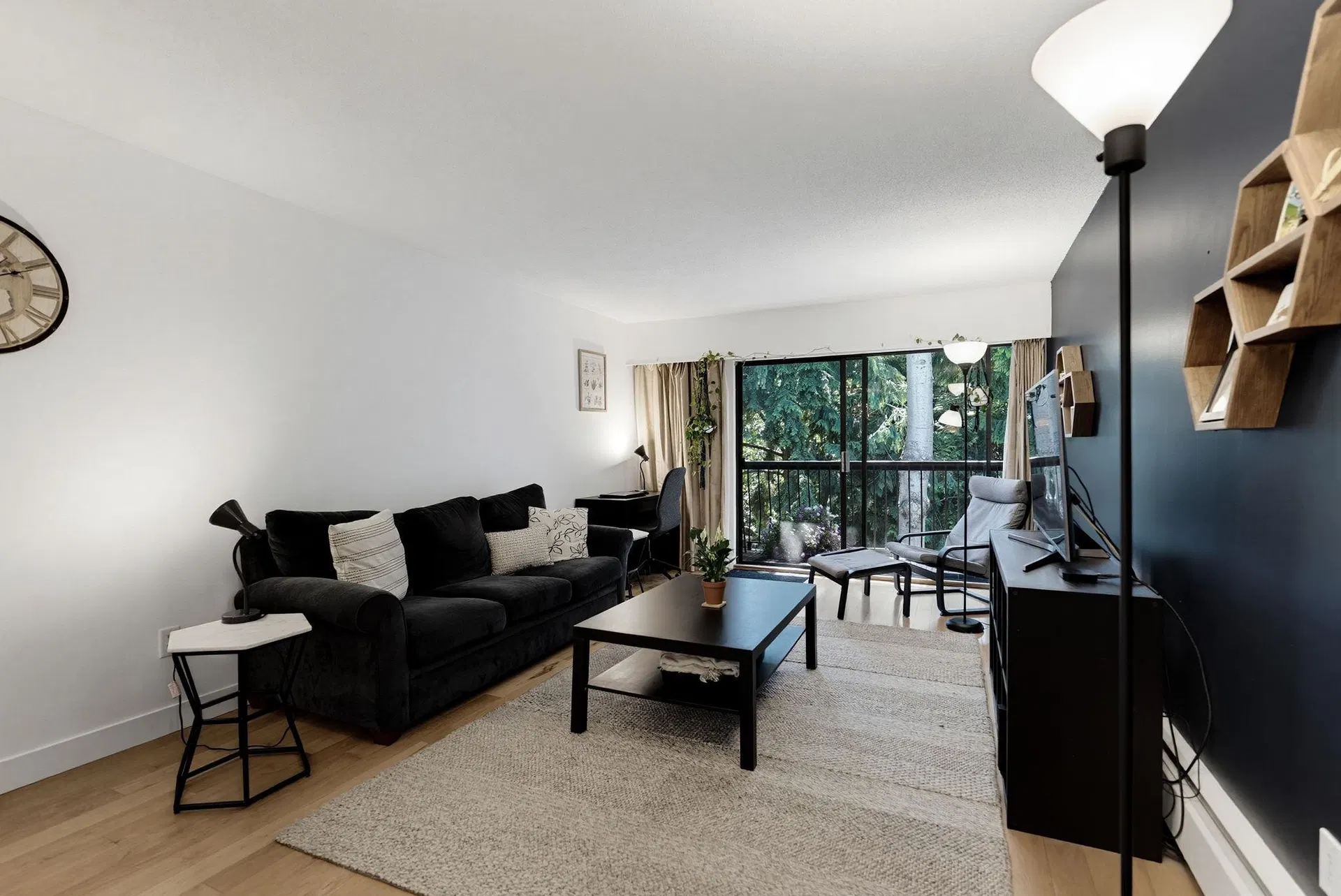 #342 – 1844 7th Avenue