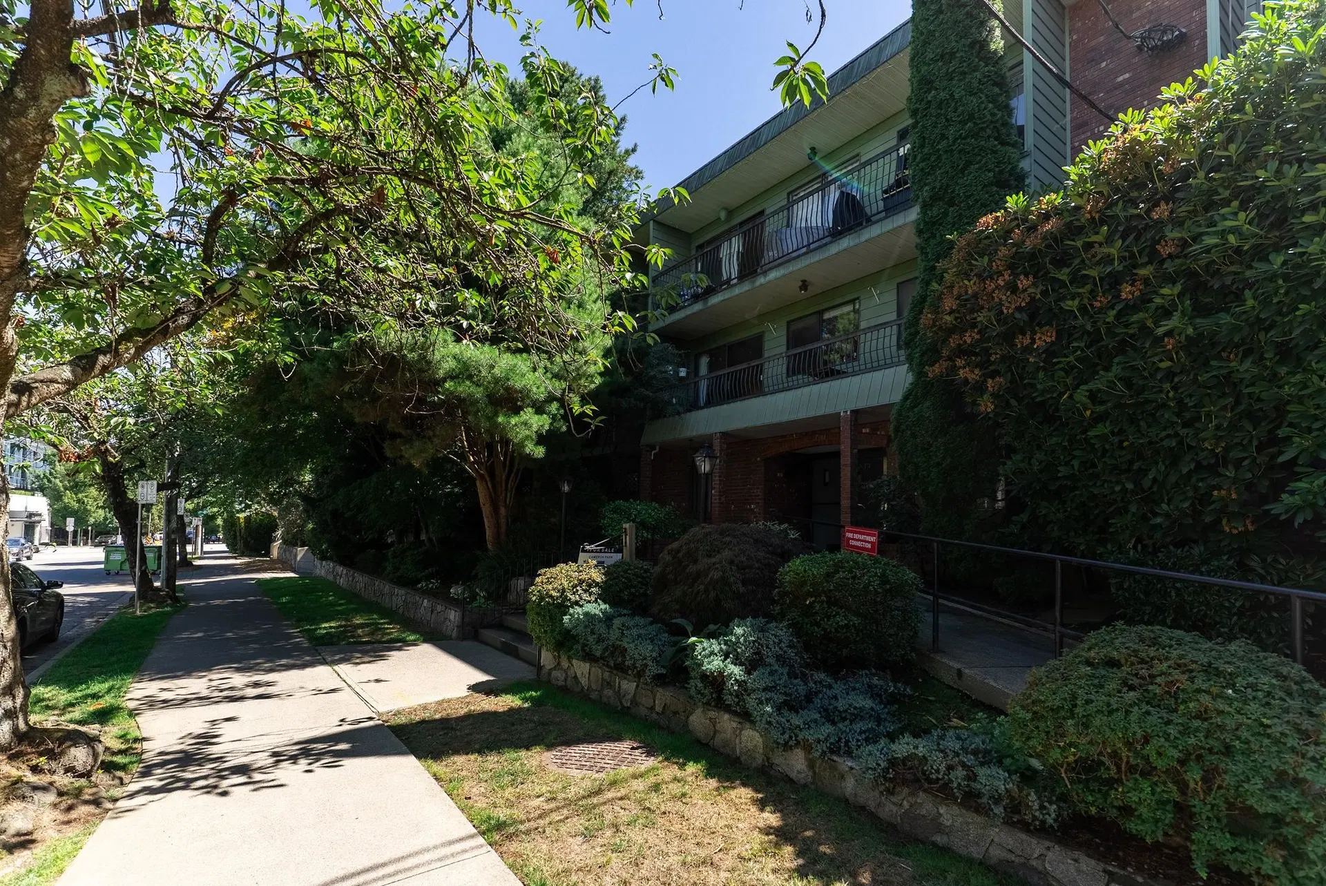 Photo 4 of 18 at #342 – 1844 W 7th Avenue