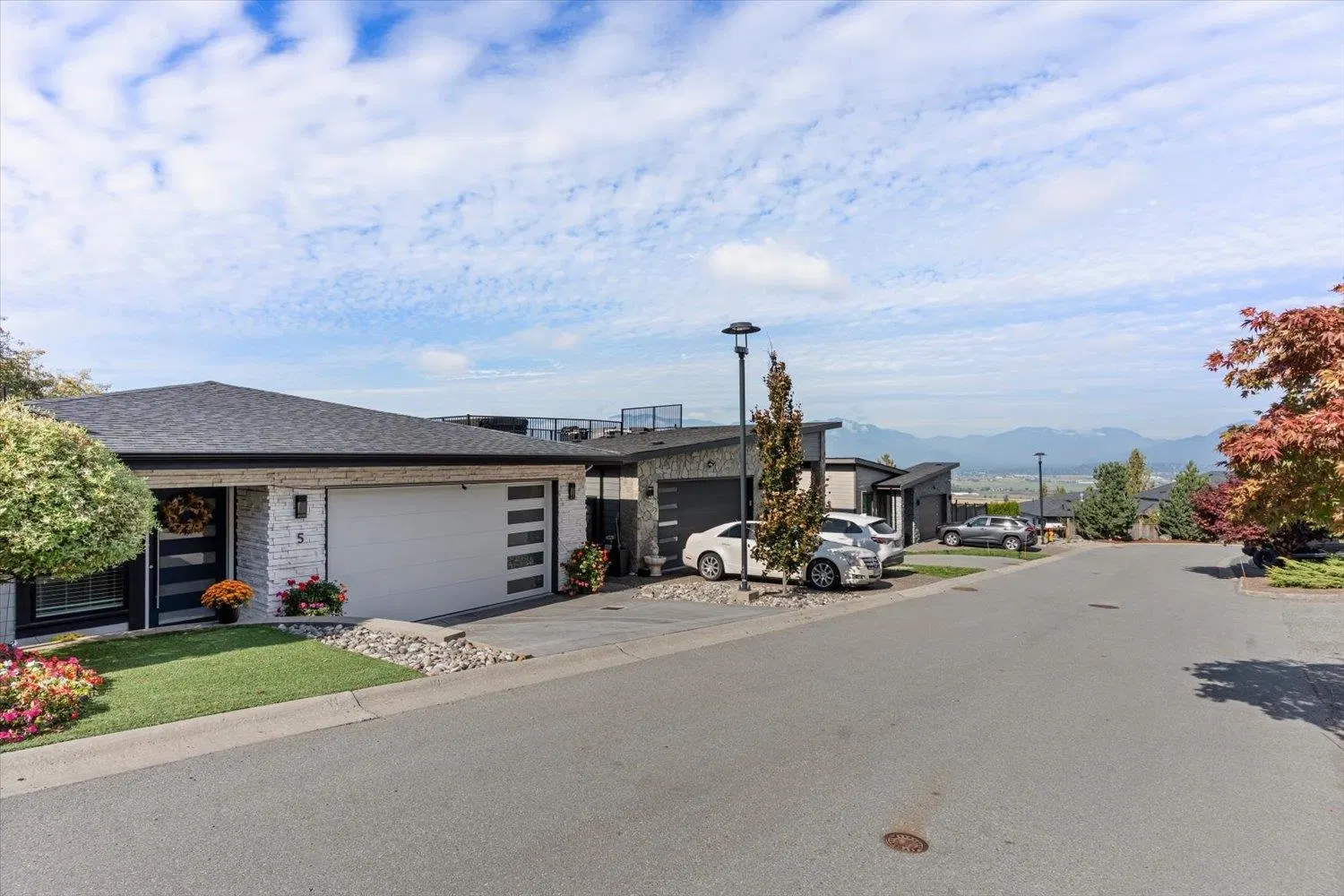 Photo 2 of 33 at #5 – 5248 Goldspring Place