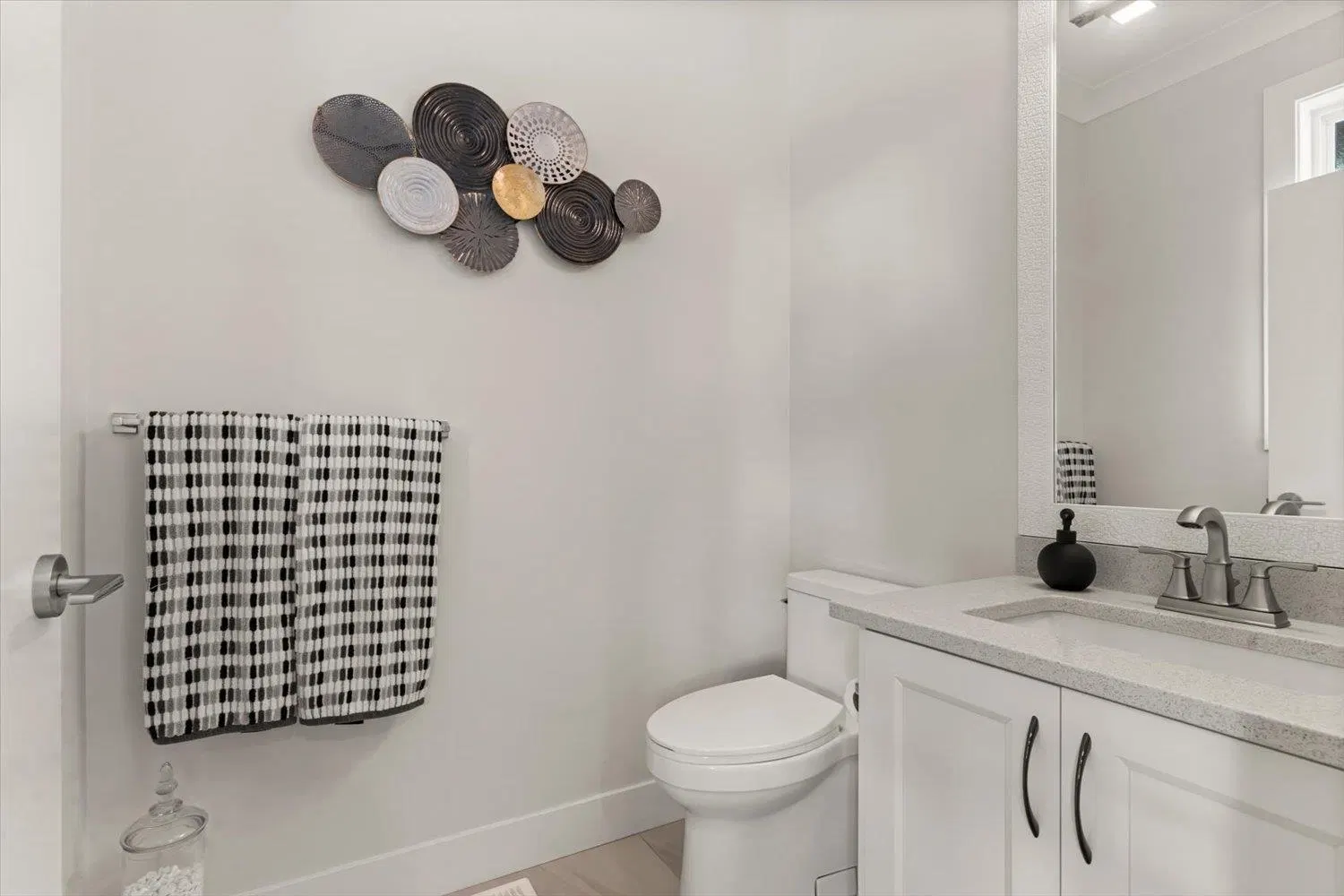 Photo 5 of 33 at #5 – 5248 Goldspring Place
