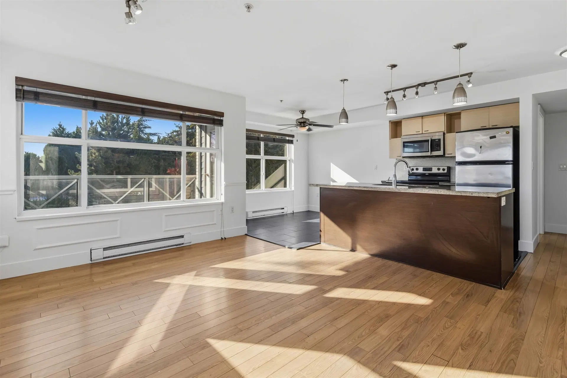 Photo 2 of 40 at #204 – 7445 120 Street