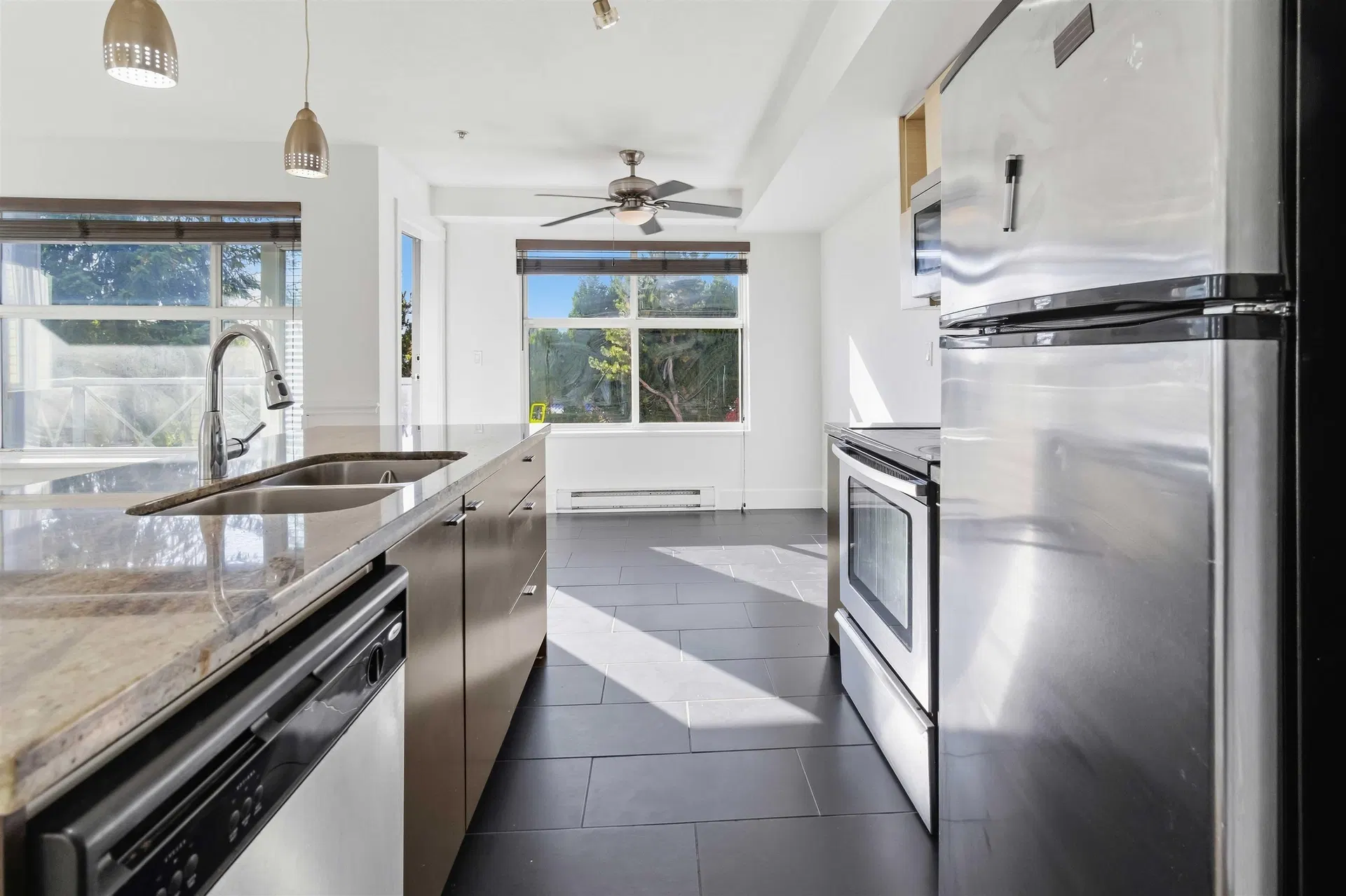 Photo 5 of 40 at #204 – 7445 120 Street