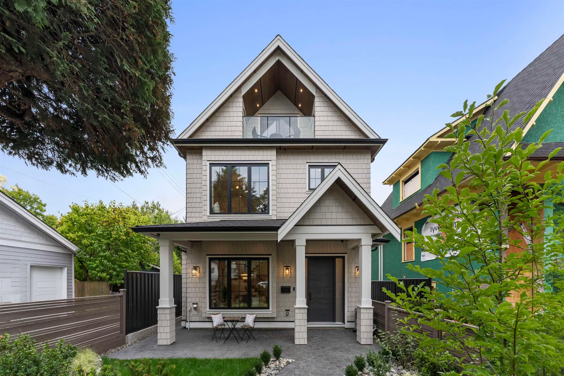 Photo 1 of 40 at #1 – 2256 Pender Street