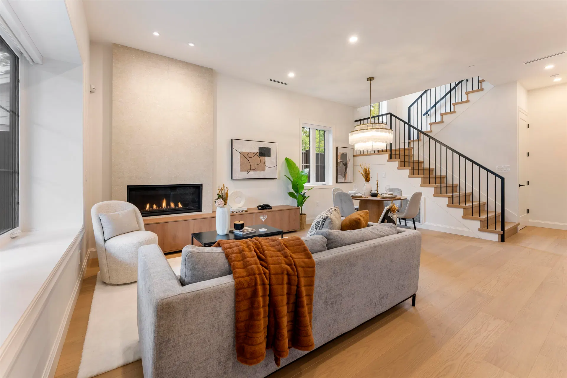 Photo 4 of 40 at #1 – 2256 Pender Street