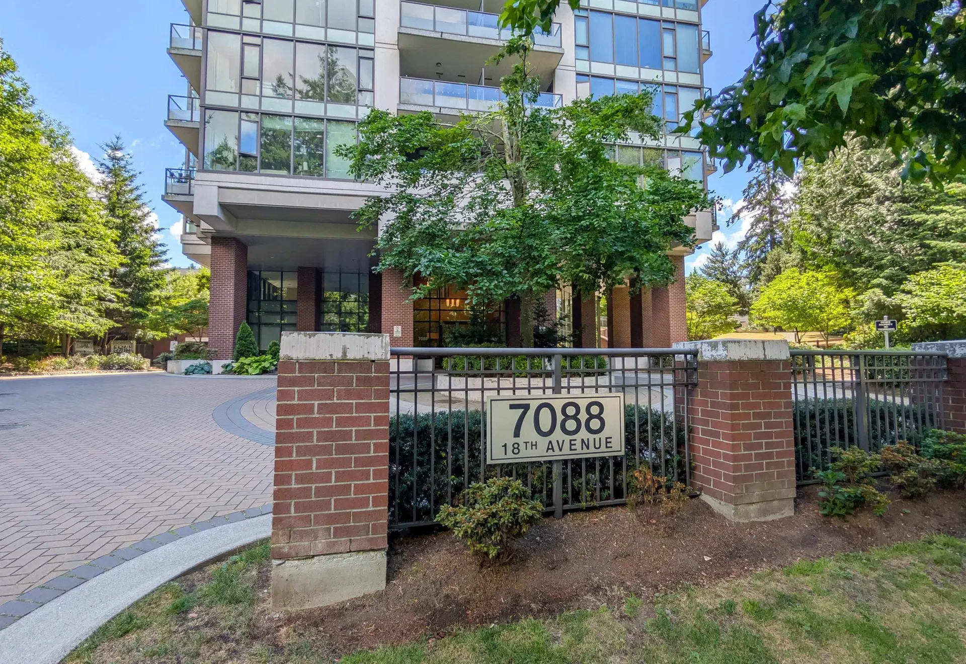 Photo 2 of 29 at #1707 – 7088 18th Avenue