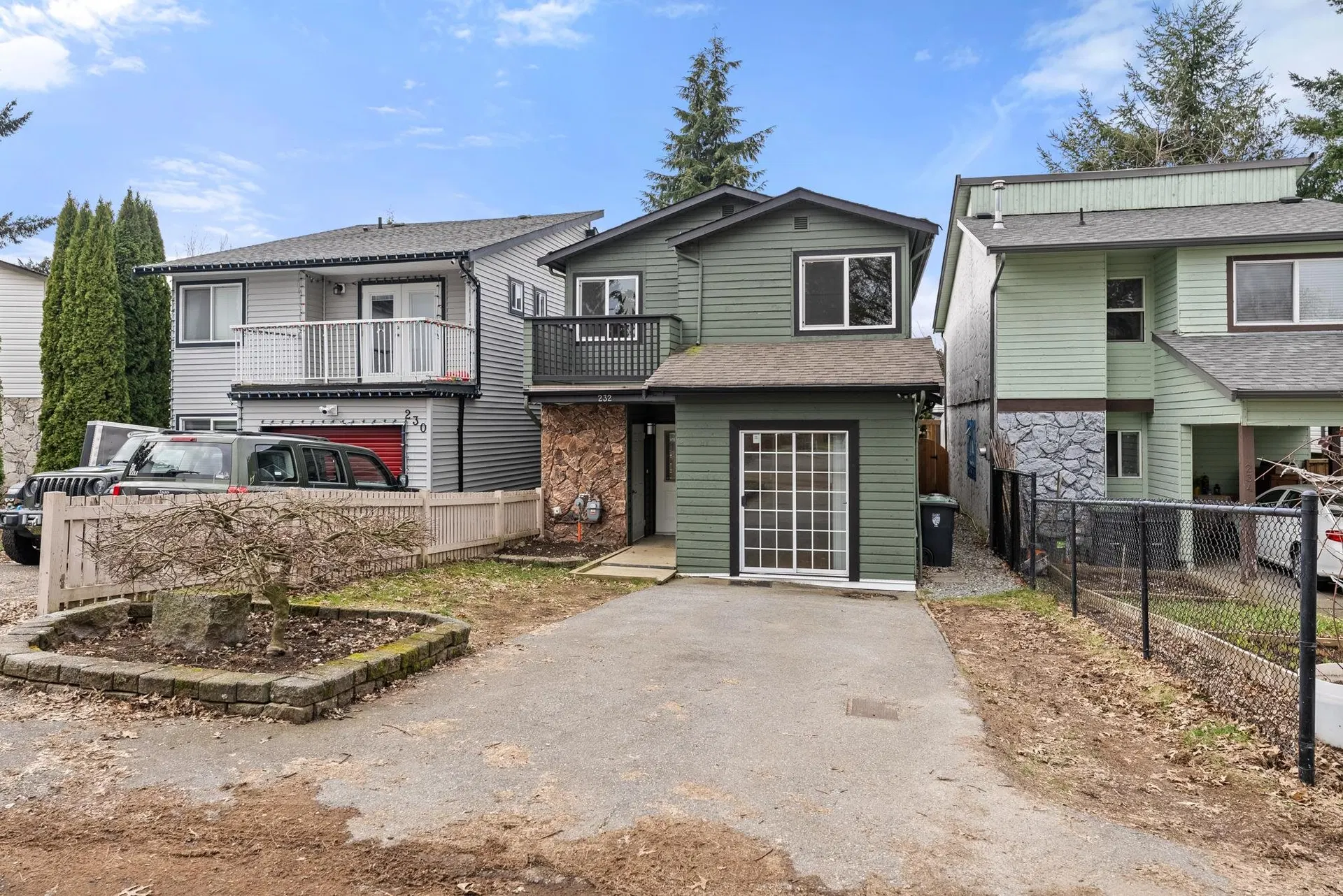 Photo 1 of 35 at 232 Davis Crescent