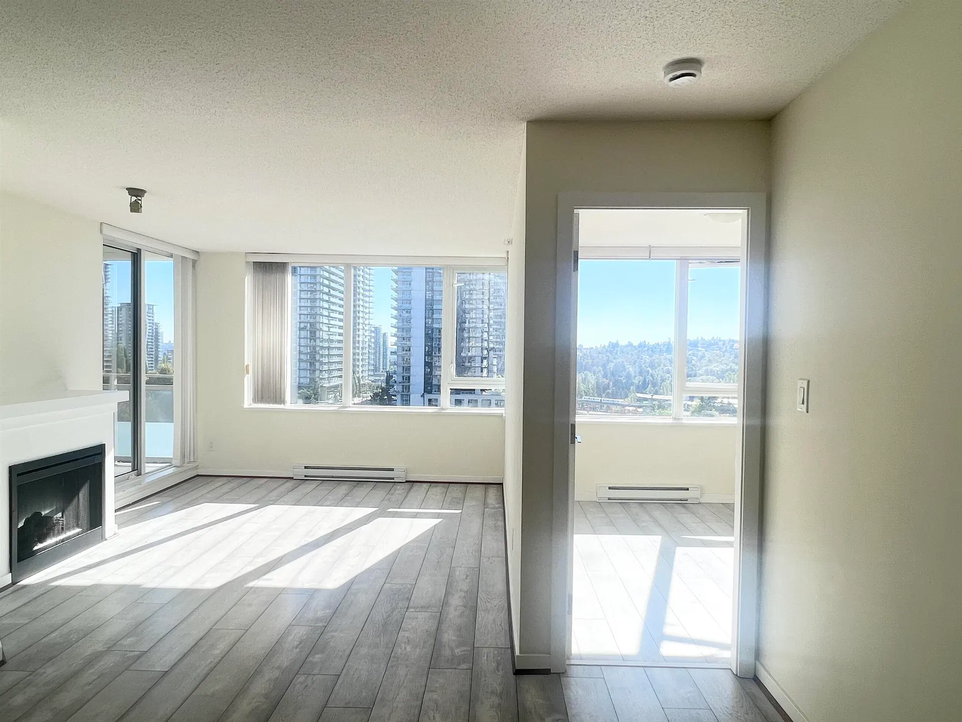 Photo 5 of 38 at #606 – 9888 Cameron Street
