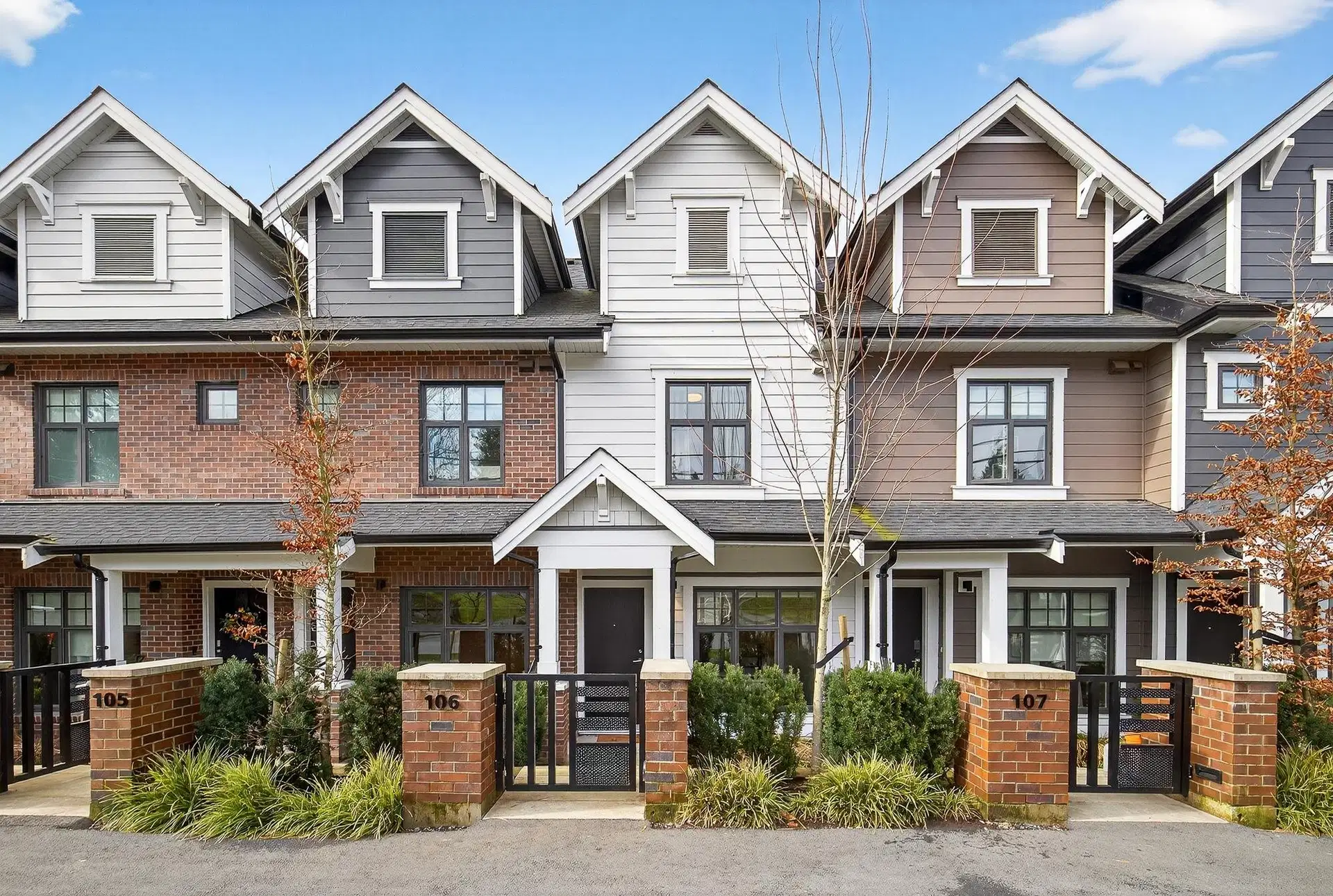 #106 – 678 Fairview Street