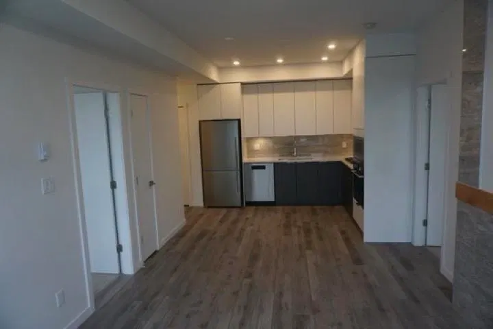 Photo 5 of 21 at #507 – 11641 227 Street
