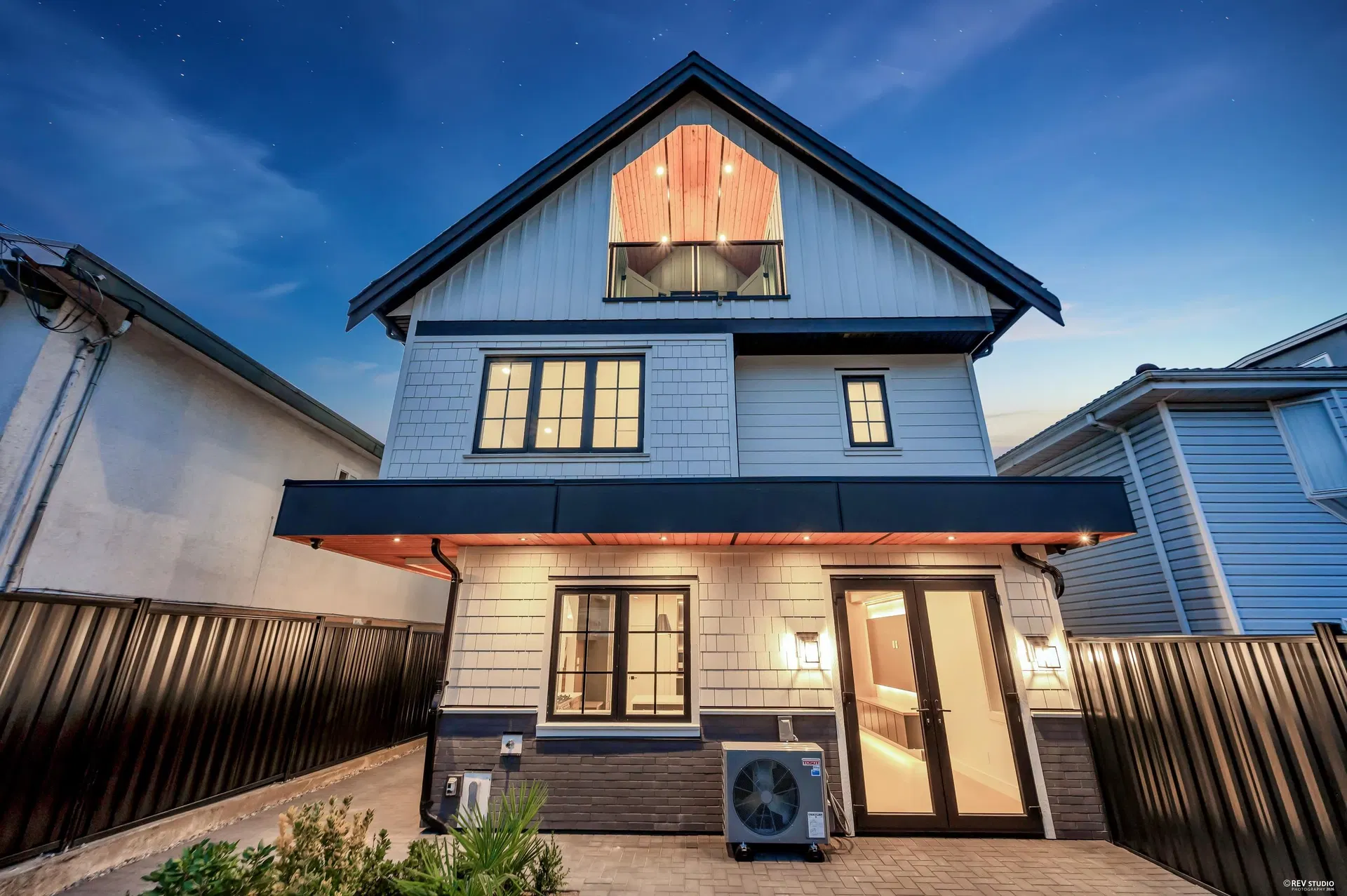 Photo 3 of 23 at #2 – 5150 Spencer Street