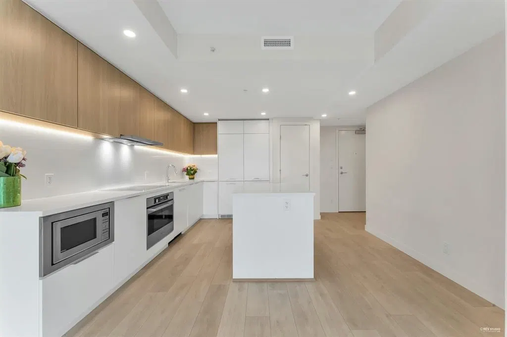 Photo 4 of 20 at #1902 – 13318 104 Avenue