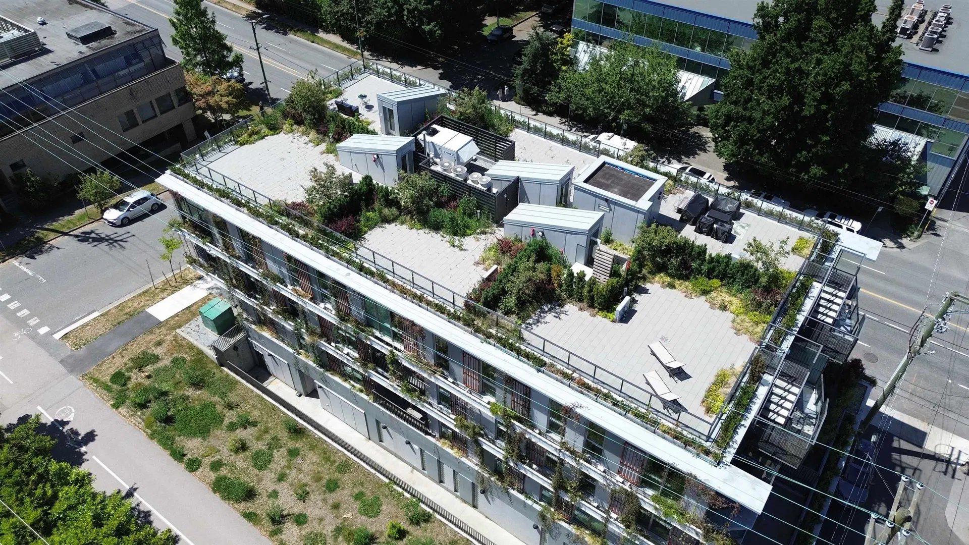 #204 – 2888 Arbutus Street