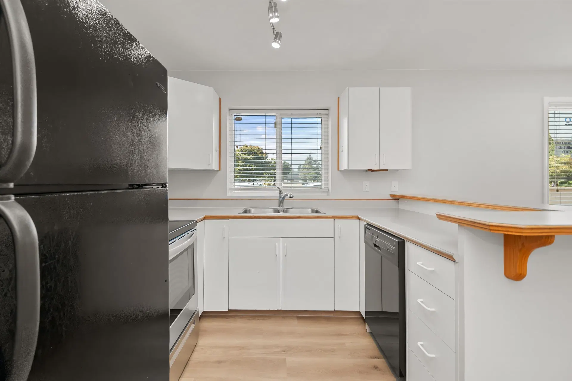Photo 5 of 30 at #1 – 9206 Corbould Street