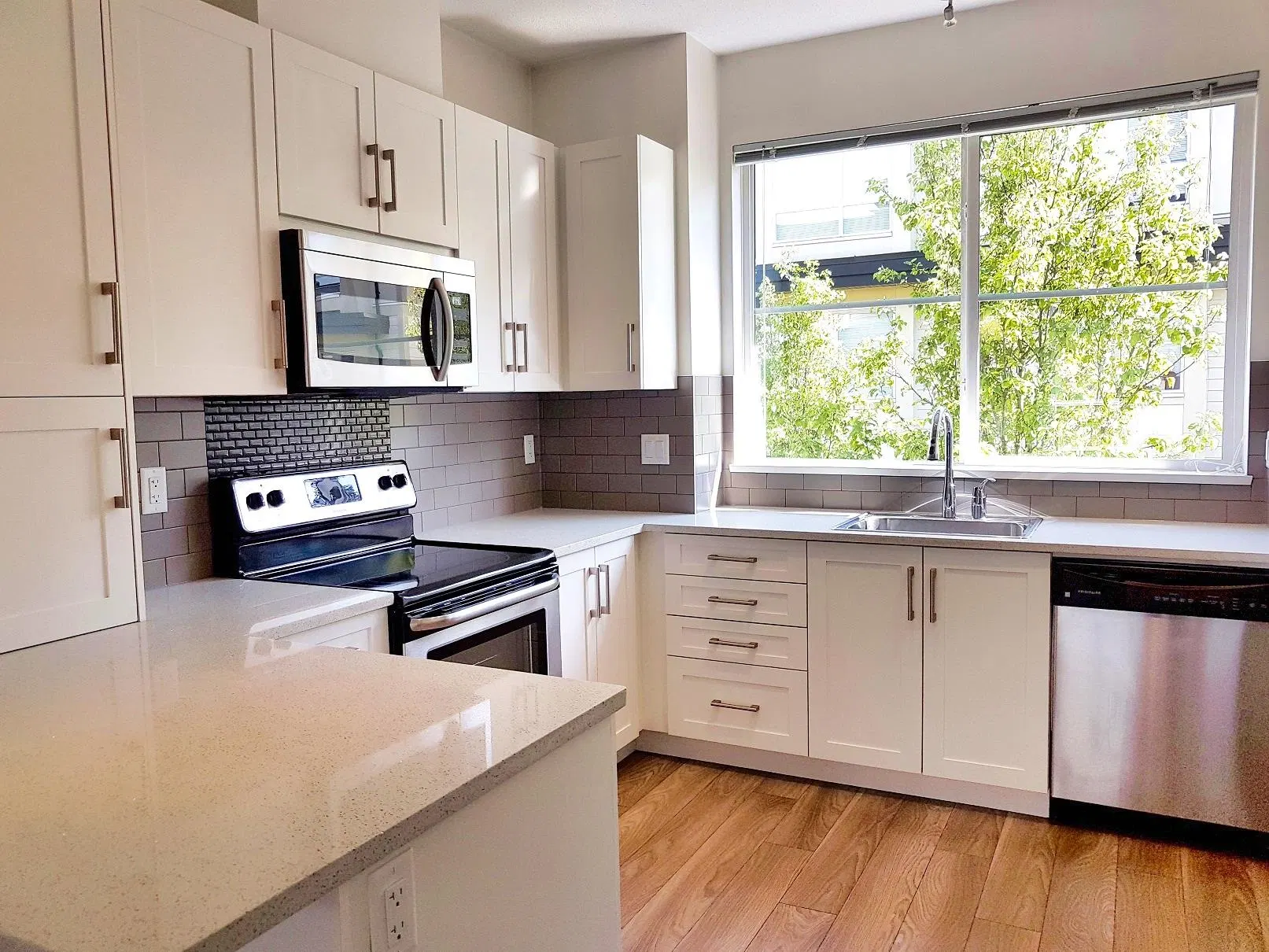 Photo 4 of 21 at #61 – 19477 72a Avenue