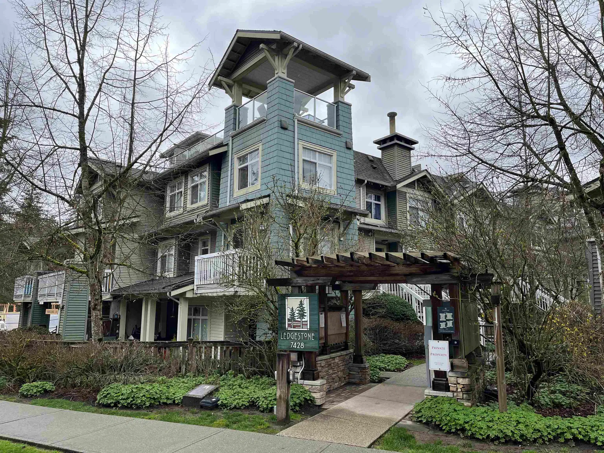 #48 – 7428 Southwynde Avenue