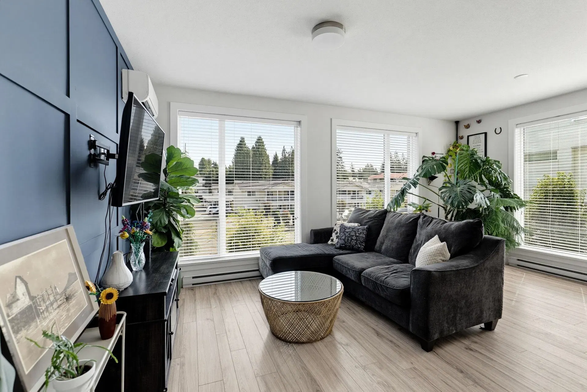 Photo 3 of 36 at #205 – 2565 Ware Street